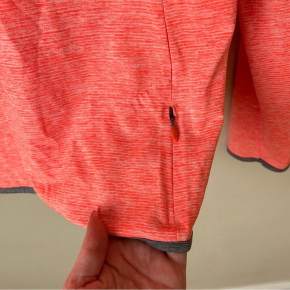 Under Armour Women’s Coral Pink Pullover Half Zip Athletic Long Sleeve Small - Picture 4 of 5